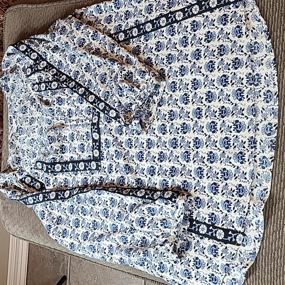 Beachlunchlounge Collection Blouse - Picture 11 of 12